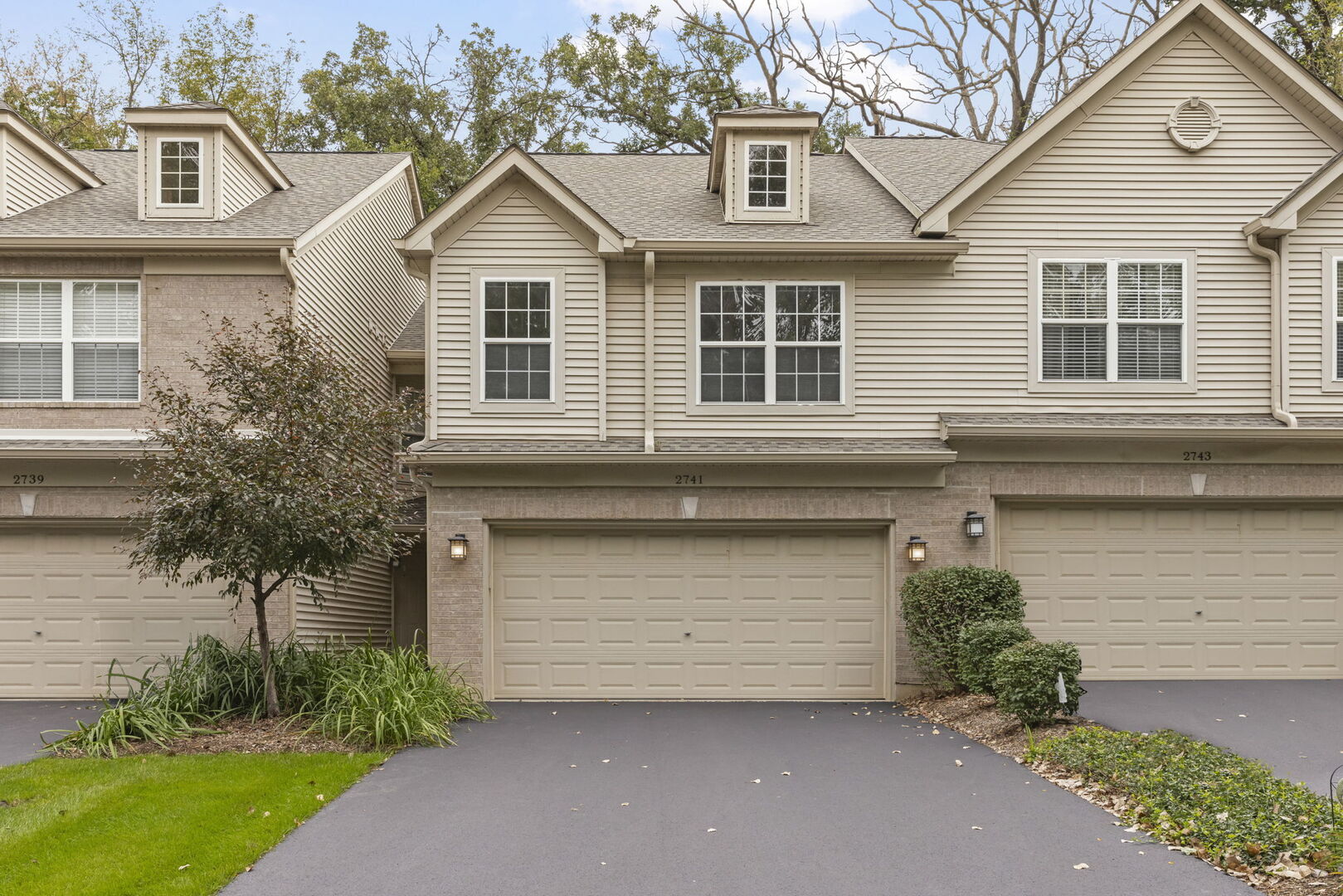 2741 Cobblestone Drive 2741 Property Photo 1