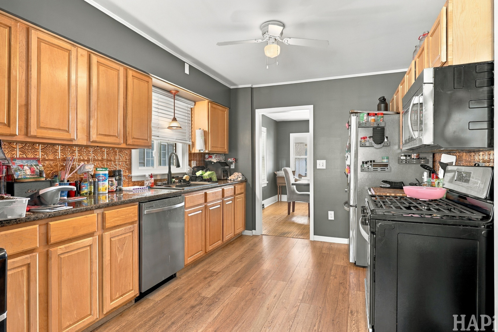 1617 N Riverside Drive Property Photo 4