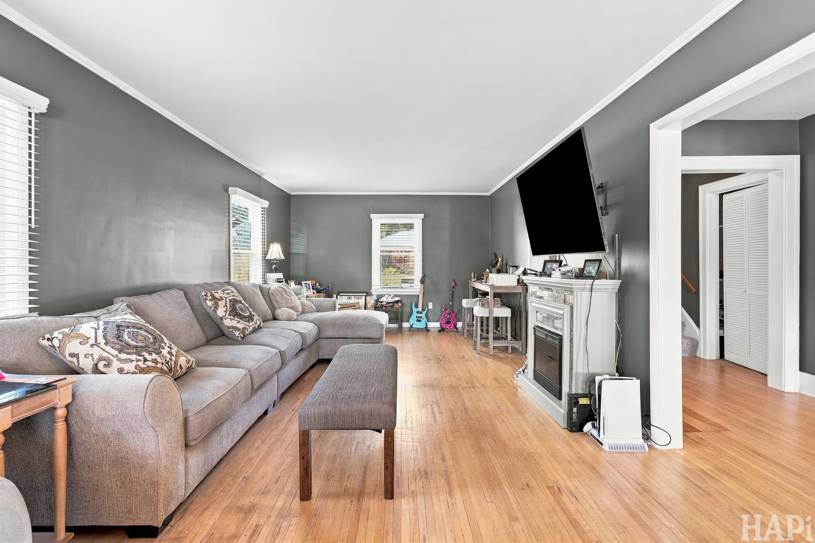 1617 N Riverside Drive Property Photo 11