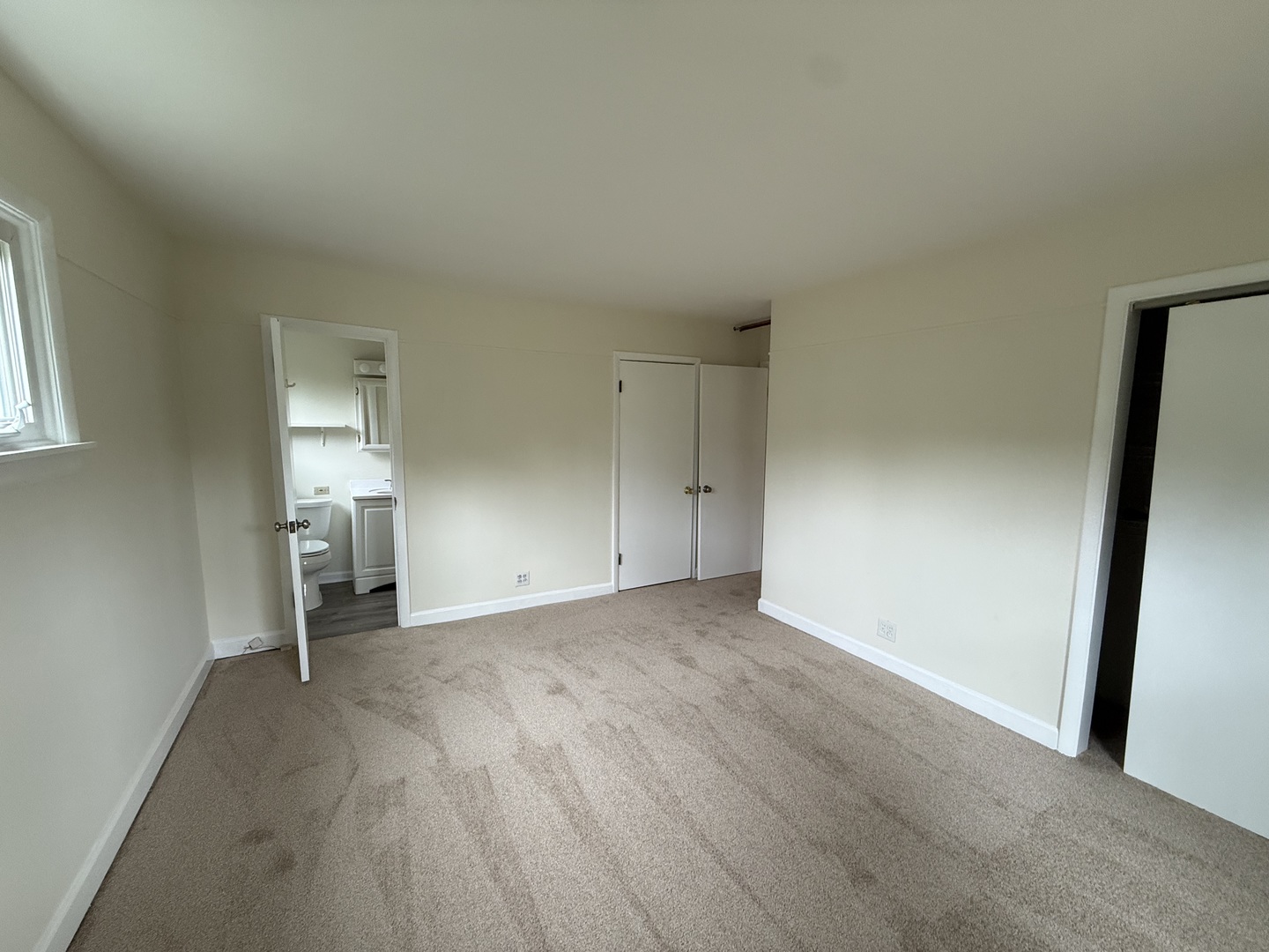 117 E Elm Street Property Photo 12
