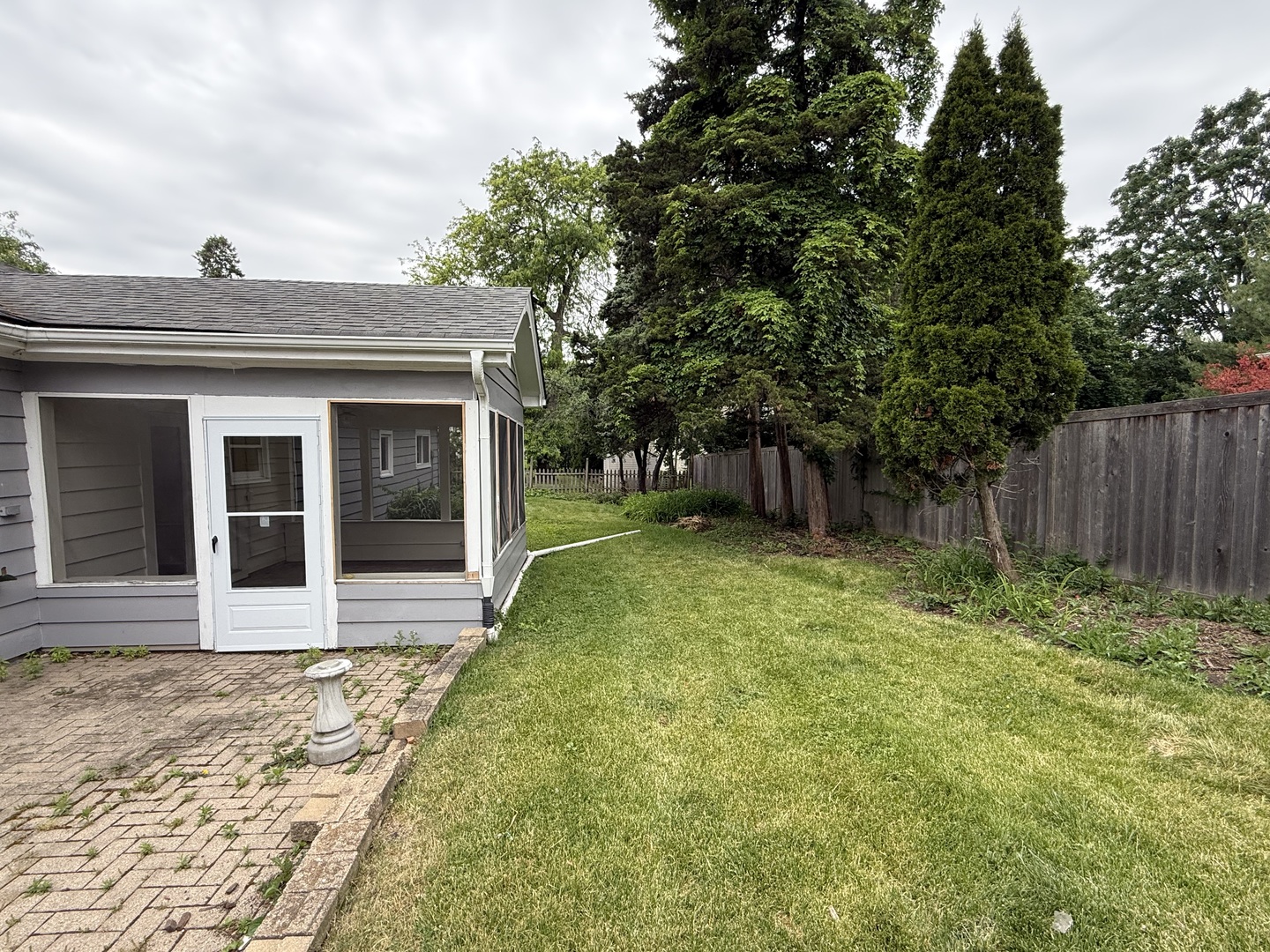 117 E Elm Street Property Photo 16