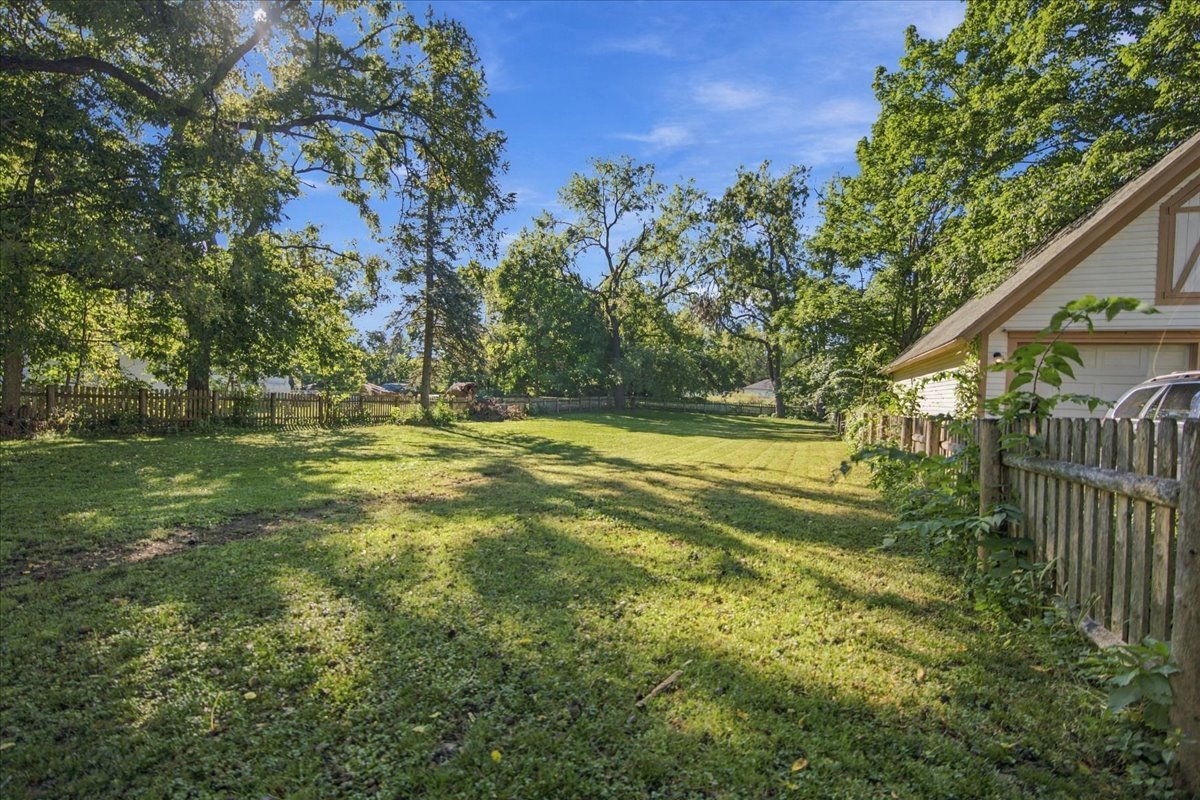 23833 W Lockport Street Property Photo 6