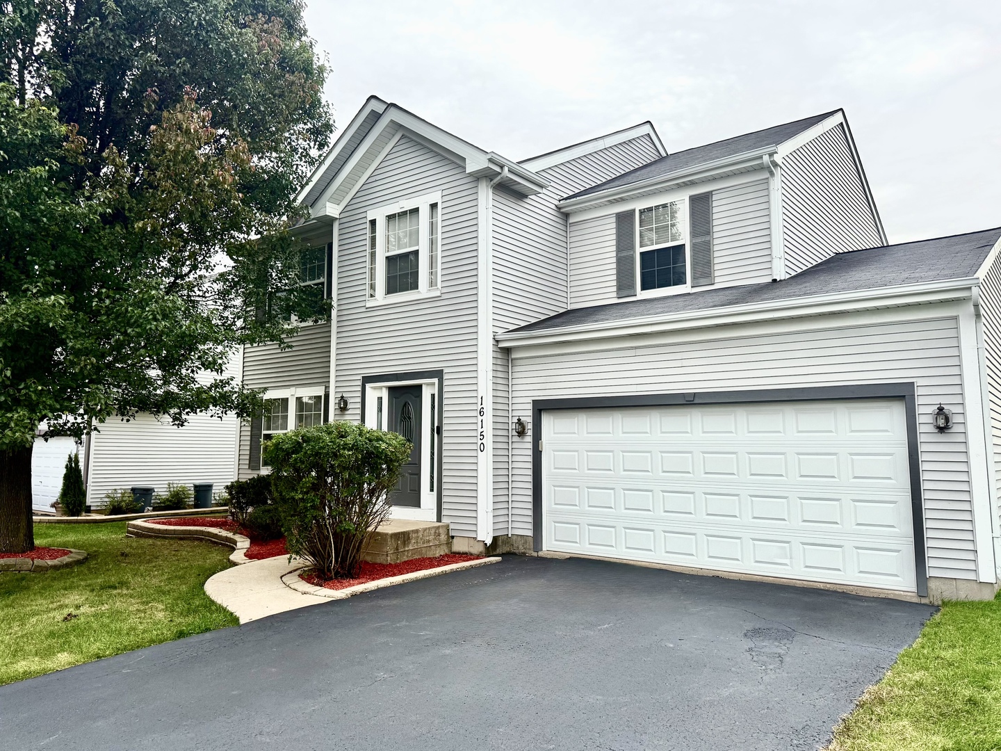 16150 Laurel Oak Drive Property Photo 1