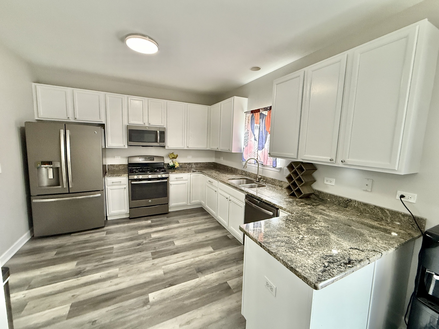16150 Laurel Oak Drive Property Photo 6