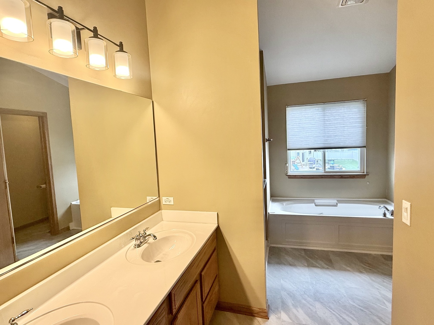 16150 Laurel Oak Drive Property Photo 15