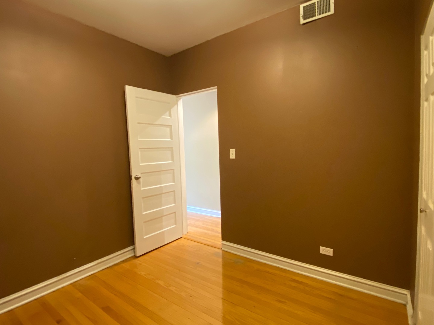 3806 N Fremont Street 2 Property Photo 6