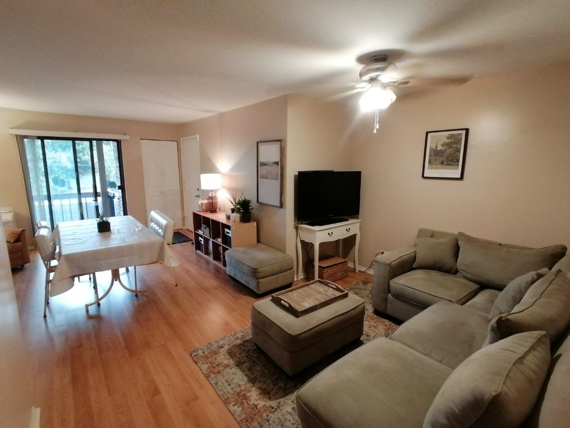 2217 W Nichols Drive D Property Photo 2