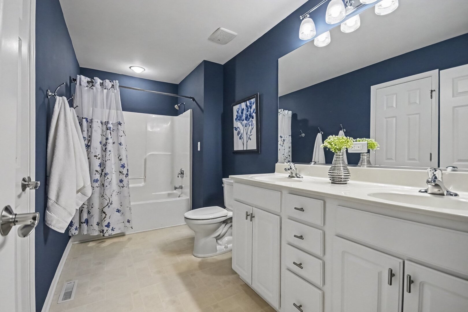 204 Holly Lane Property Photo 19