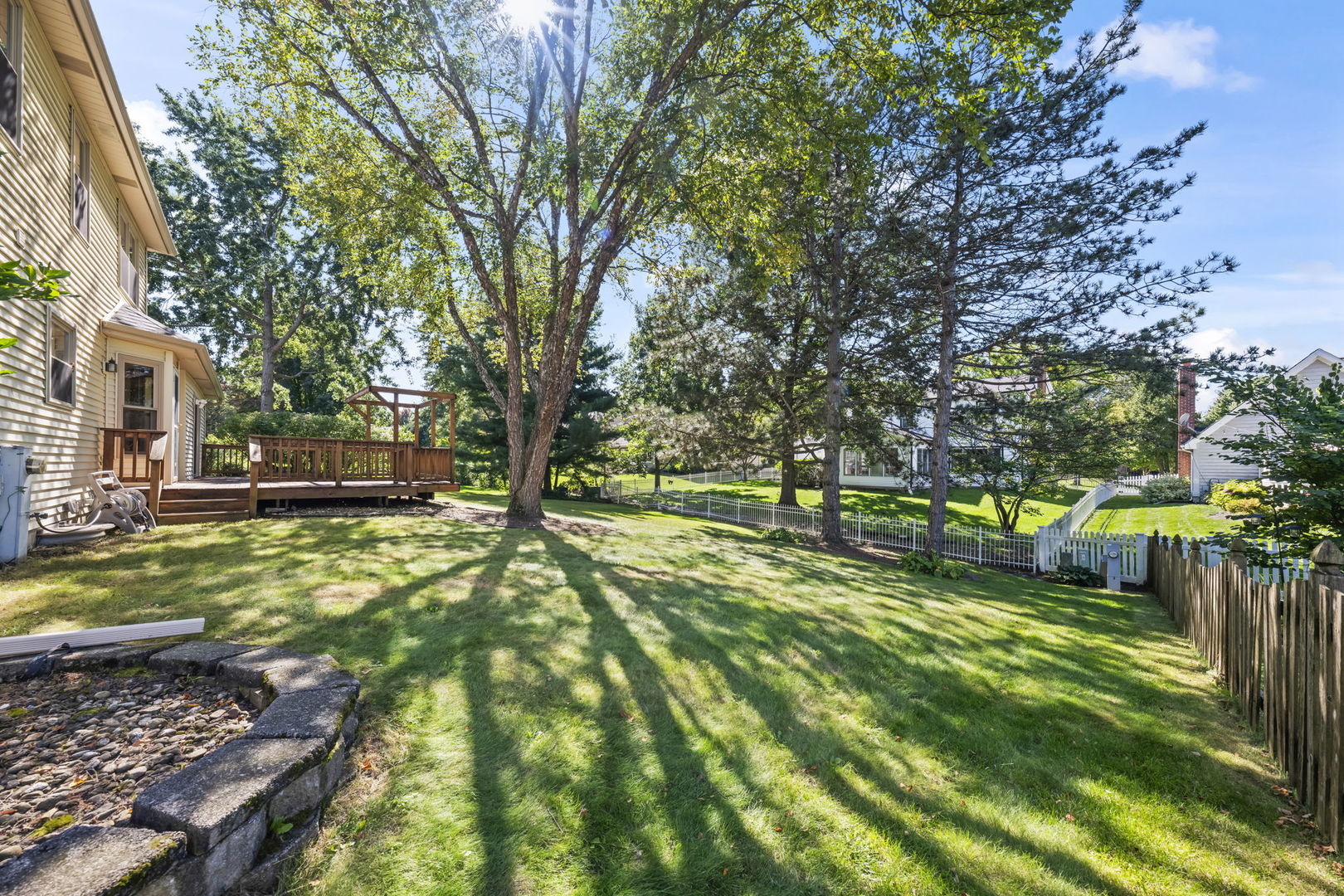 2205 Brown Court Property Photo 3