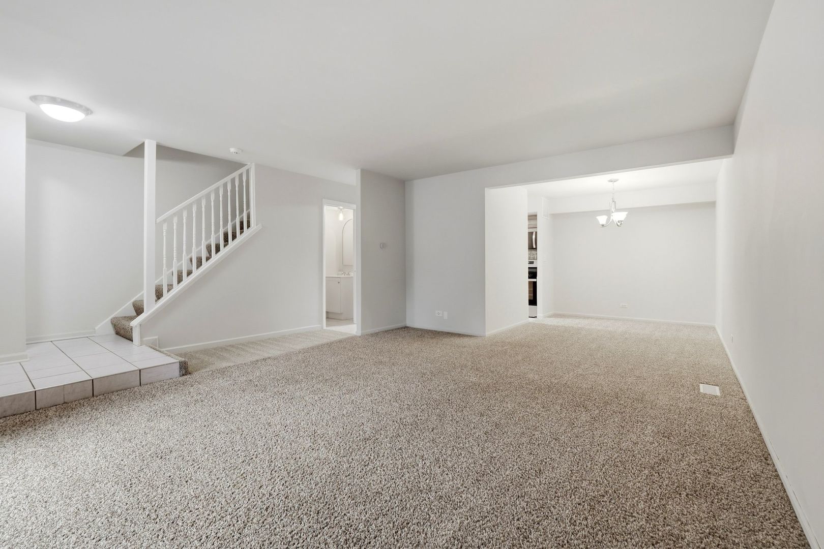 2064 Country Club Drive Property Photo 3