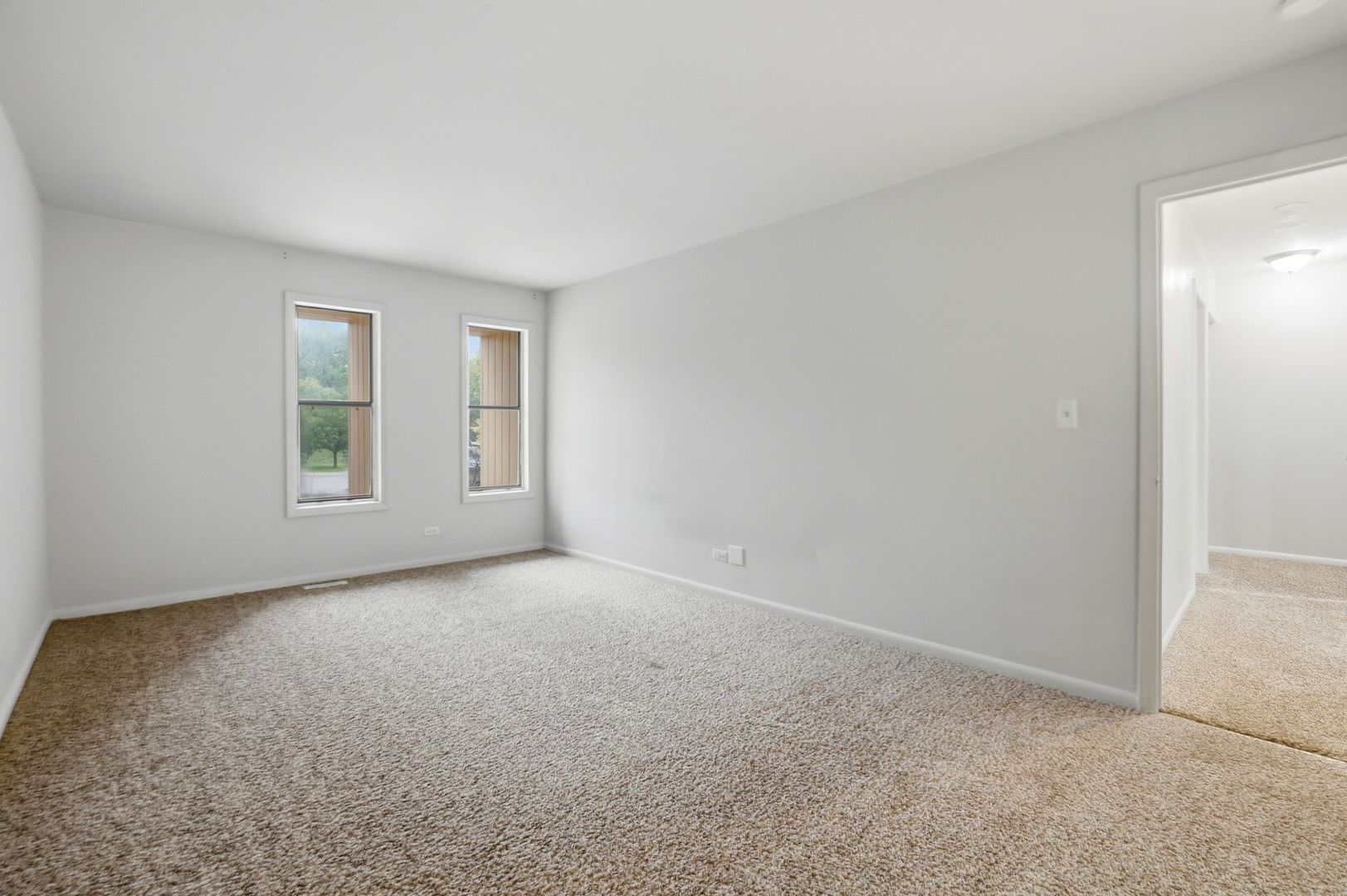 2064 Country Club Drive Property Photo 12