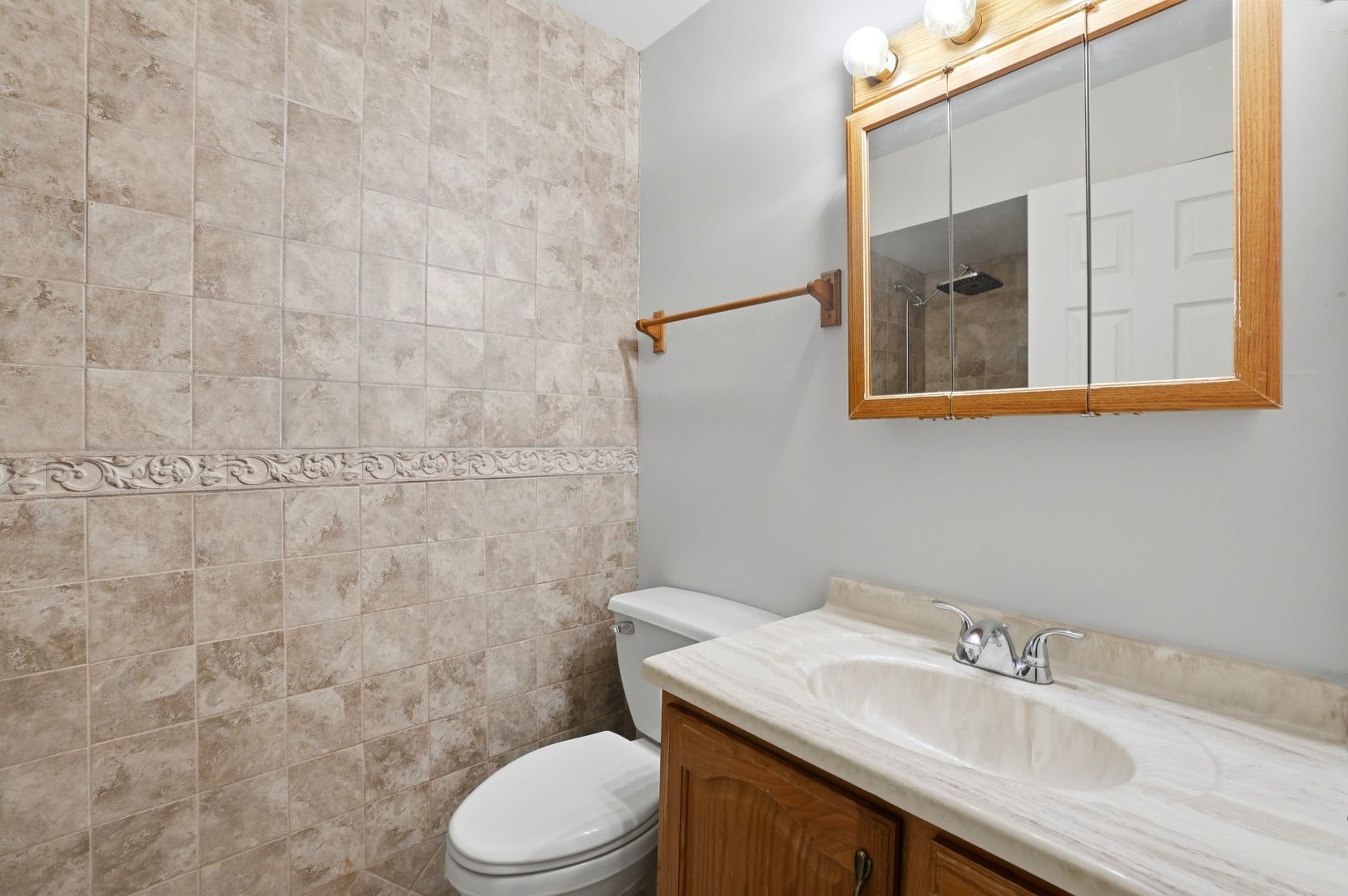 2064 Country Club Drive Property Photo 17
