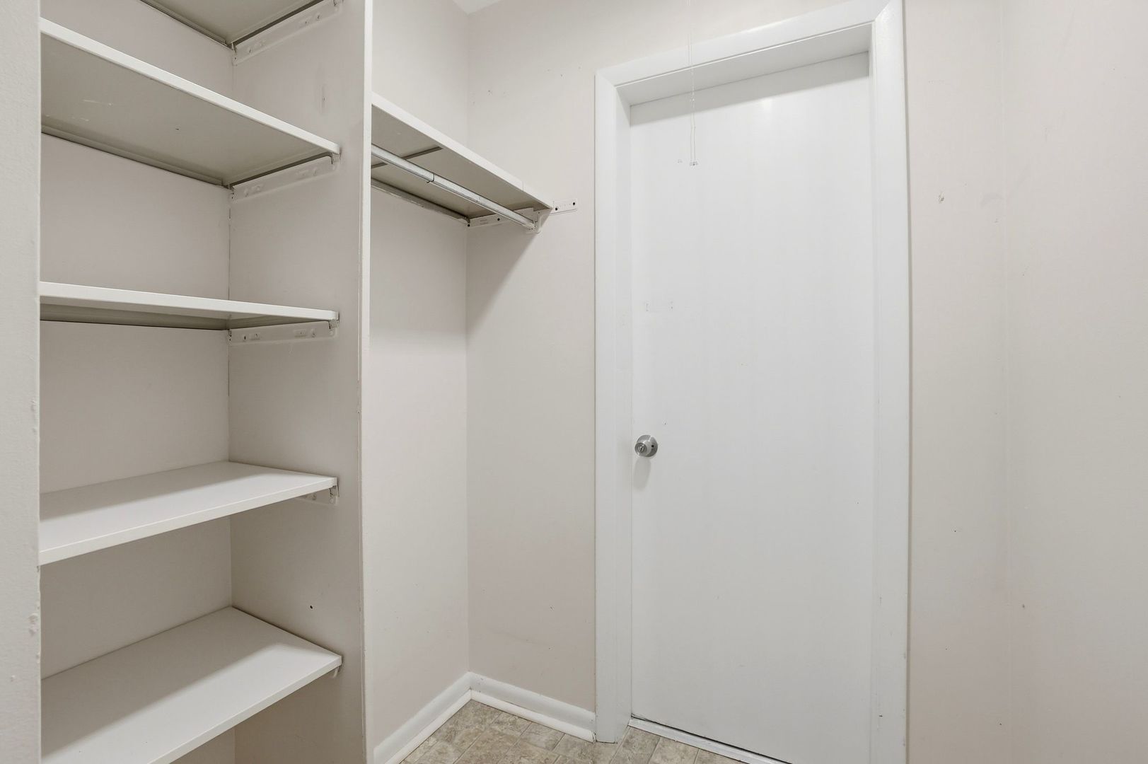 2064 Country Club Drive Property Photo 20