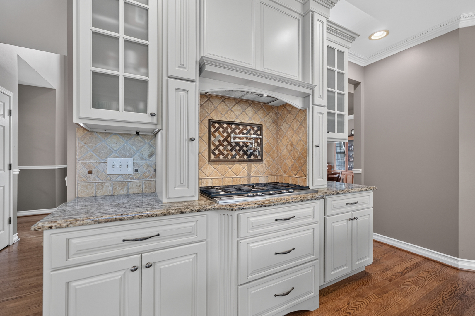 1068 Fox Path Property Photo 9