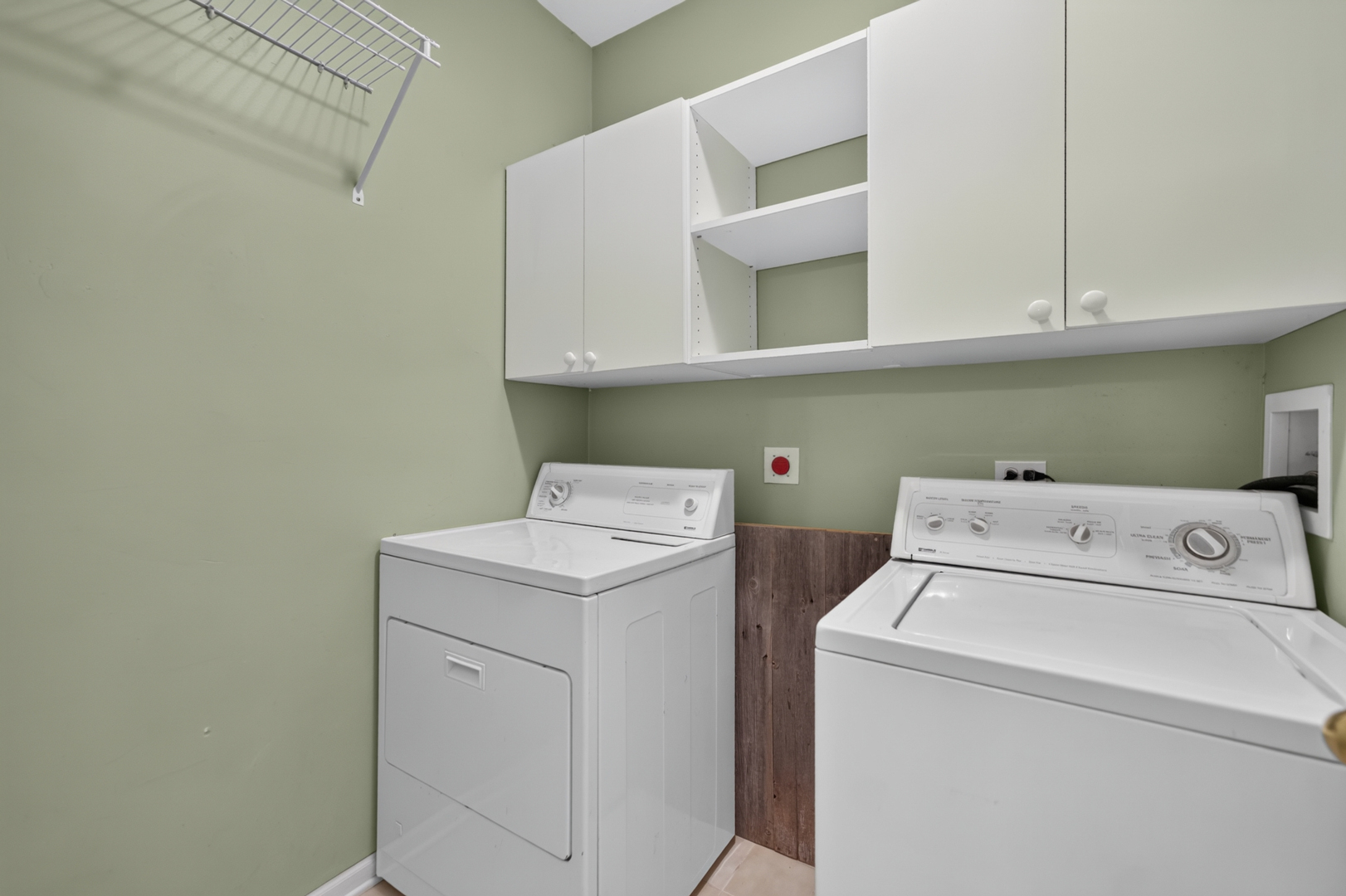 1068 Fox Path Property Photo 21