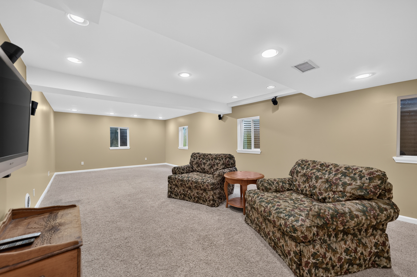 1068 Fox Path Property Photo 36