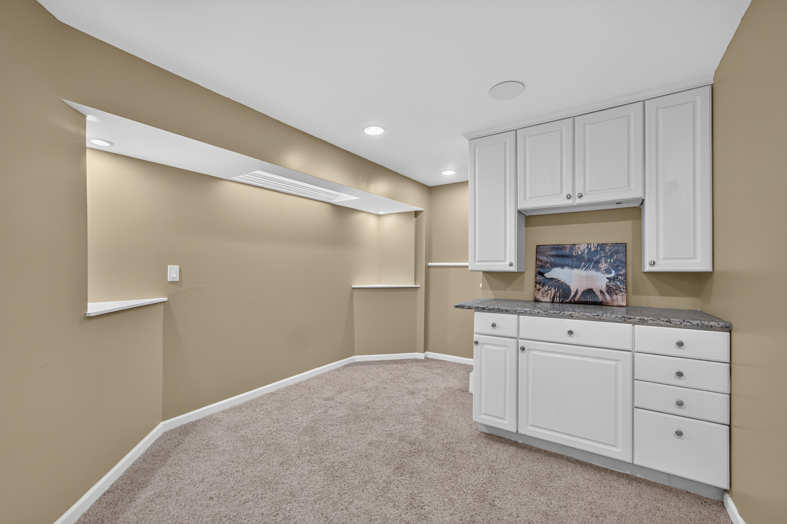 1068 Fox Path Property Photo 37