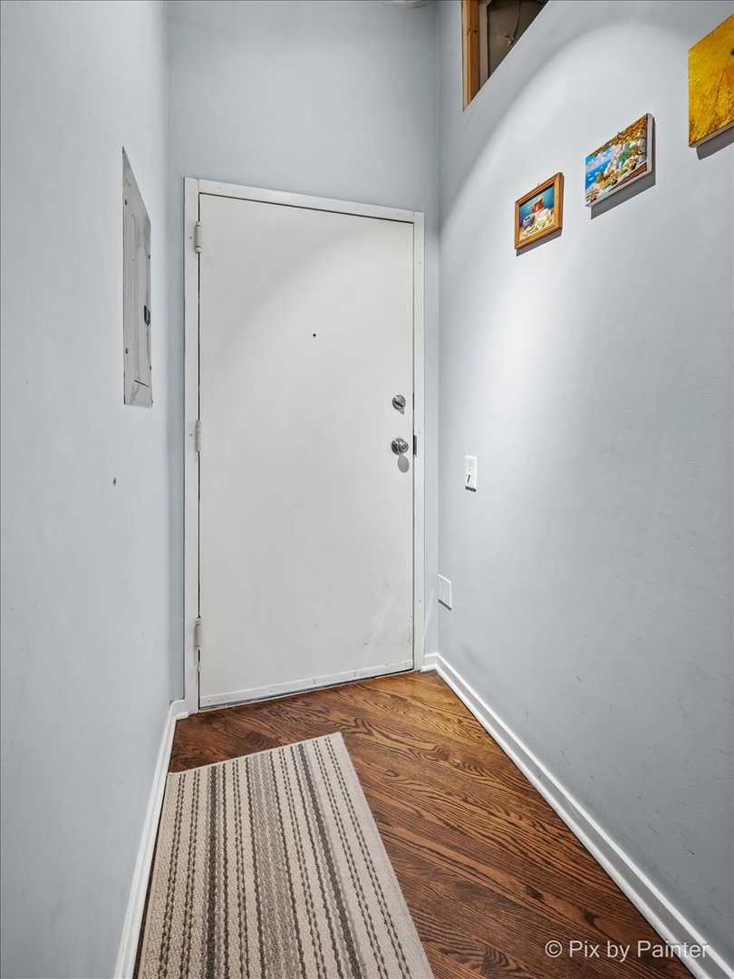 500 S Clinton Street 612 Property Photo 3