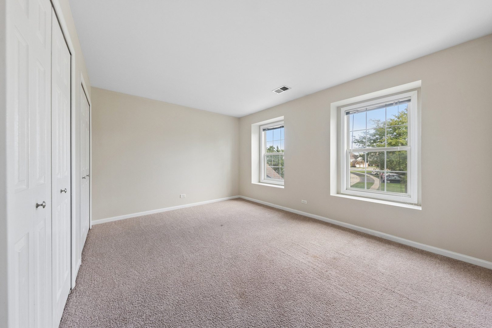 240 Ashbury Lane 6 Property Photo 14