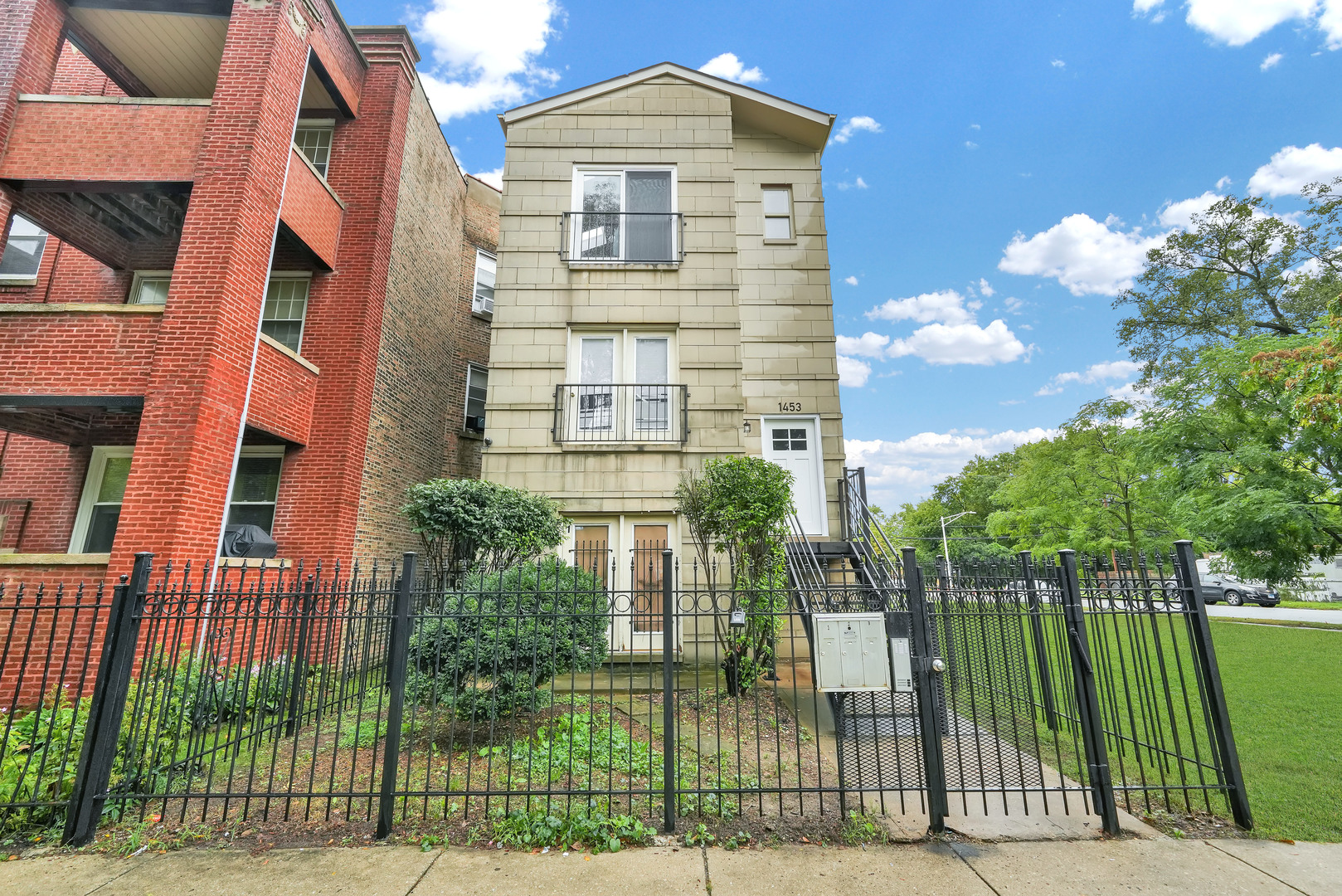 1453 W Garfield Boulevard 3 Property Photo 2