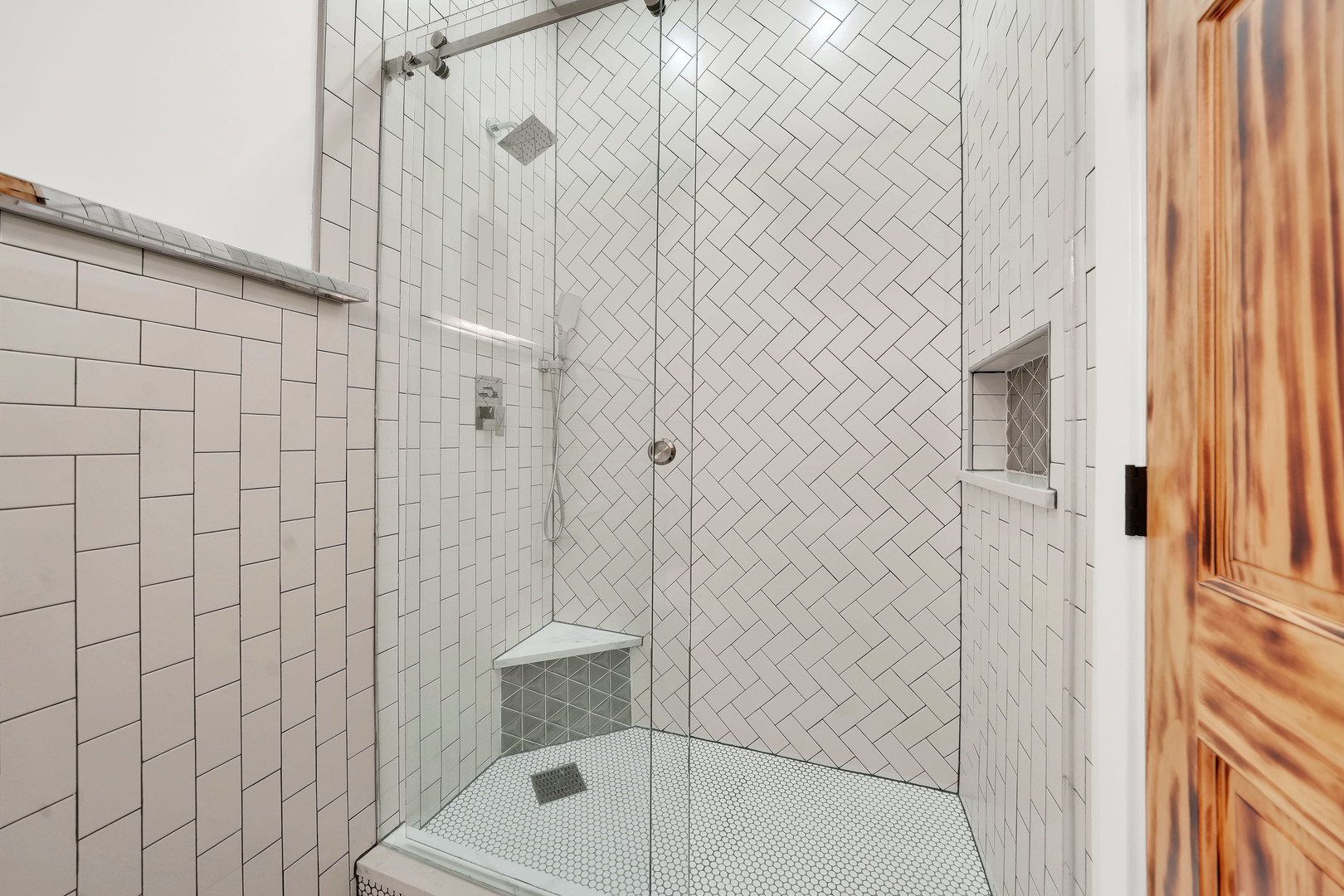 1453 W Garfield Boulevard 3 Property Photo 13
