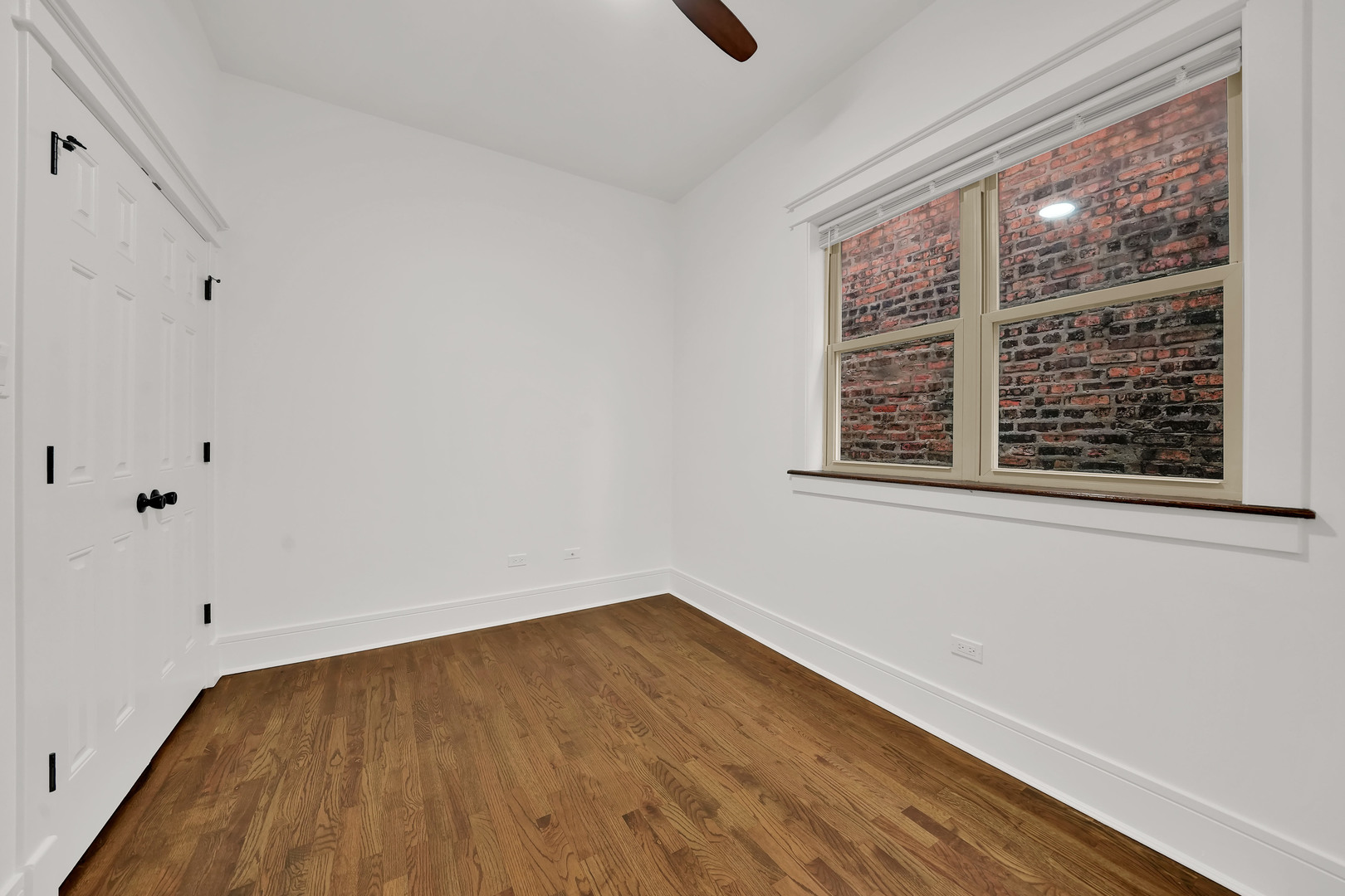 1453 W Garfield Boulevard 3 Property Photo 15