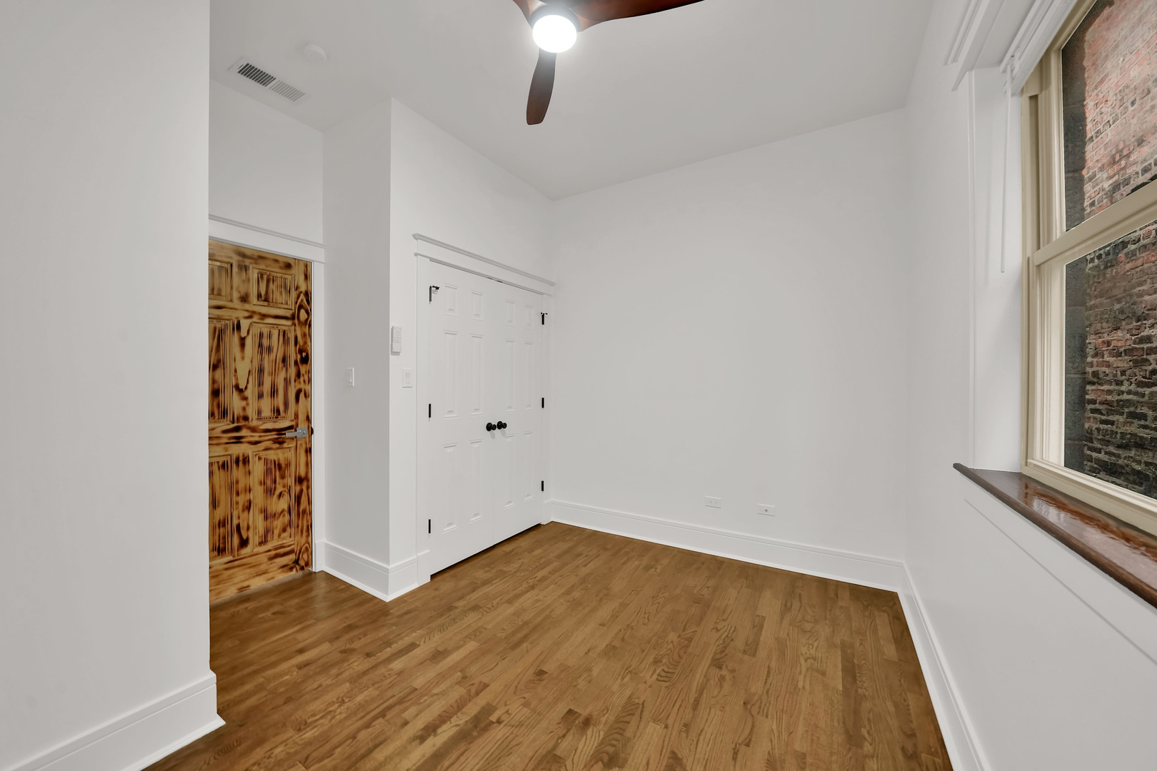 1453 W Garfield Boulevard 3 Property Photo 16
