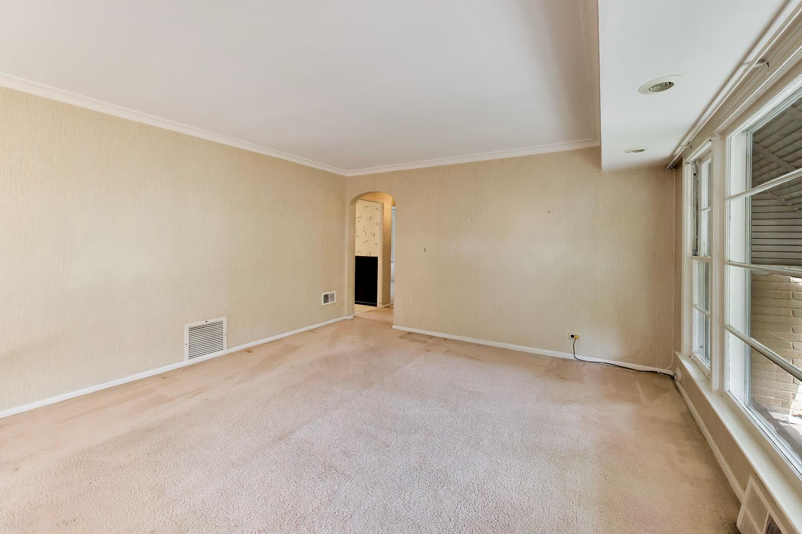 8720 Monticello Avenue Property Photo 4