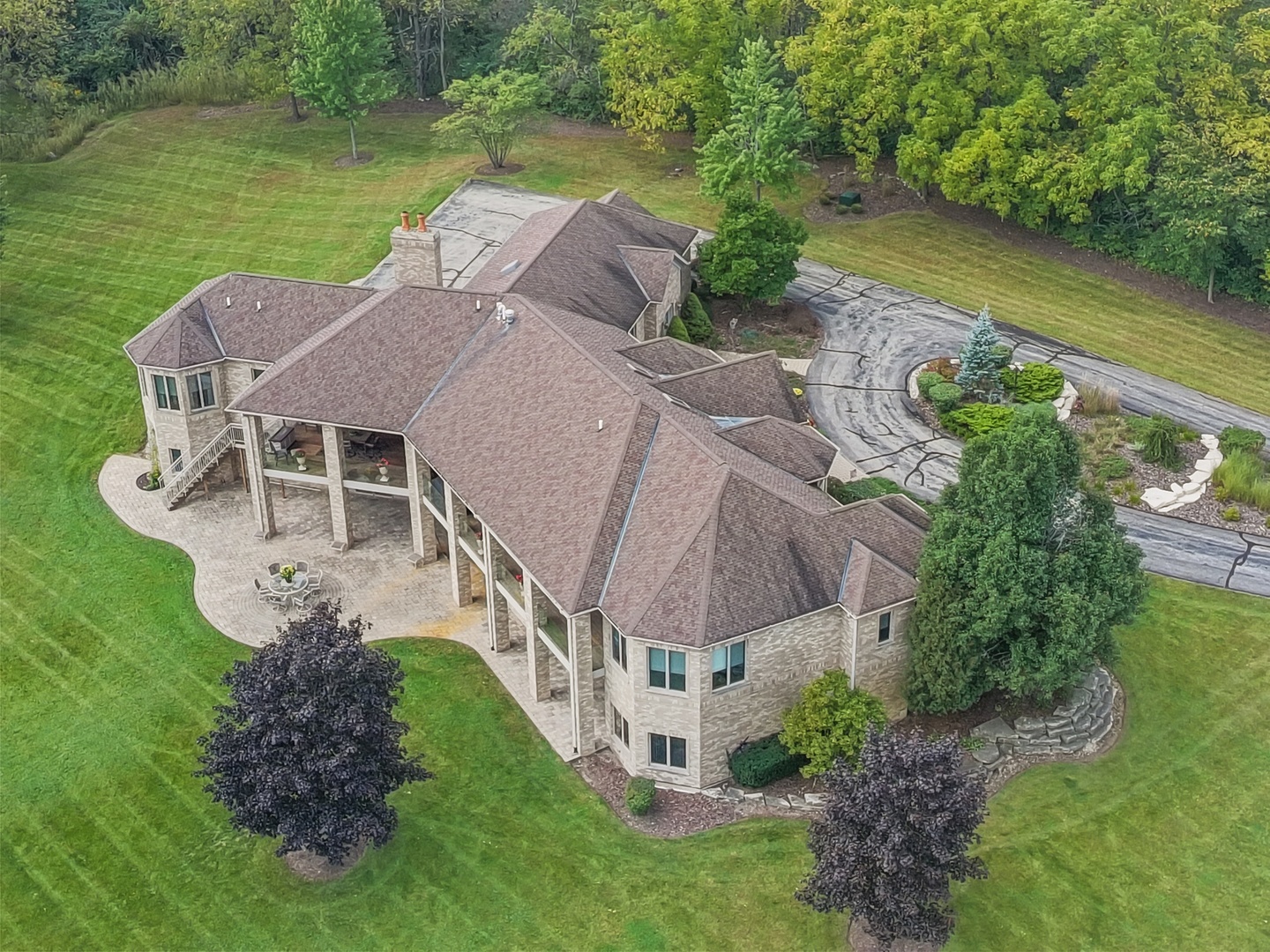 19014 Kishwaukee Valley Road Property Photo 4