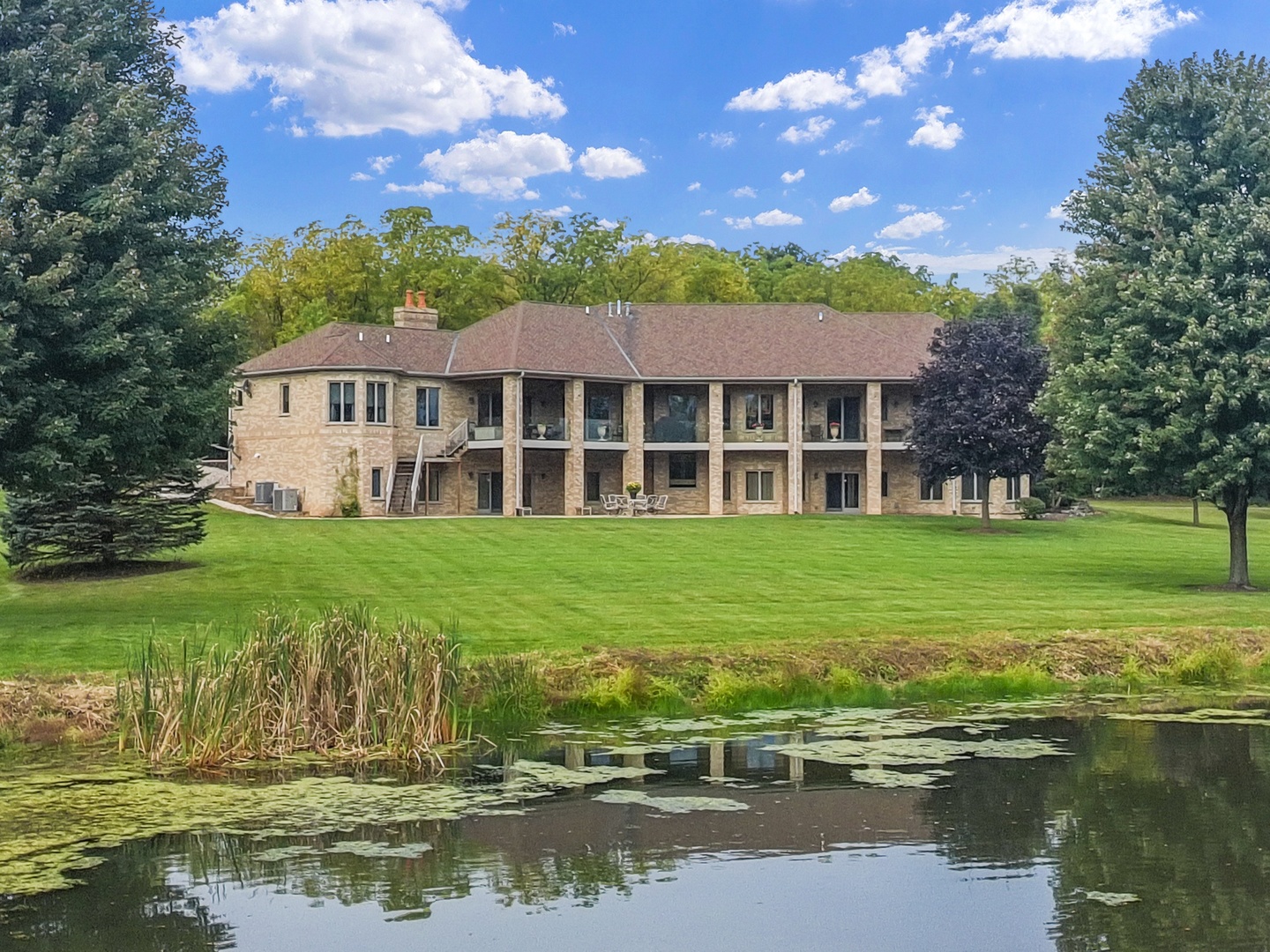 19014 Kishwaukee Valley Road Property Photo 6