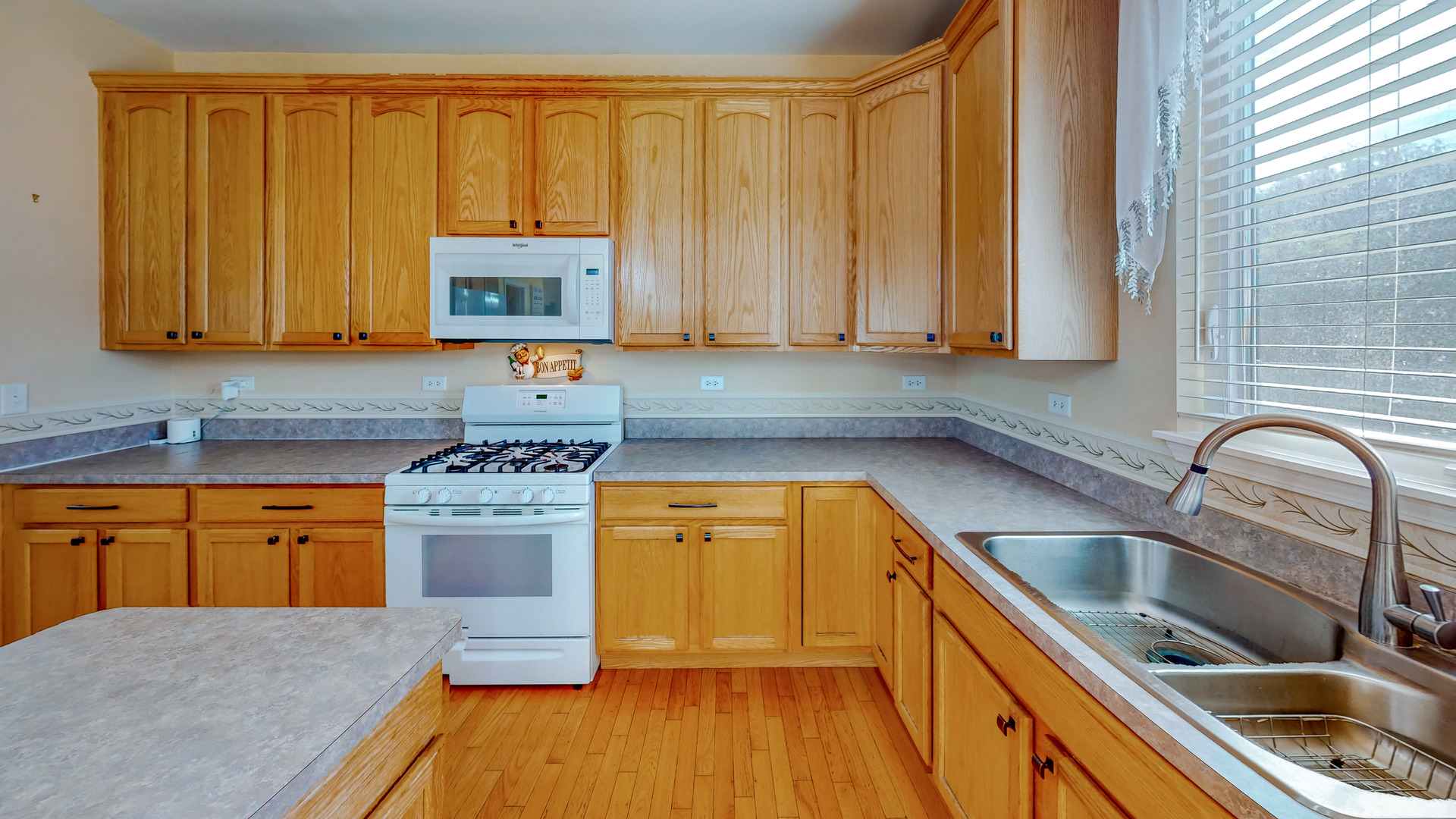404 Hackney Lane Property Photo 10