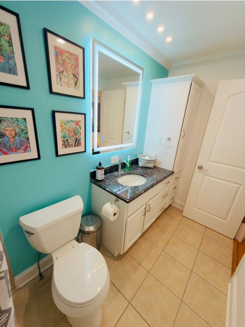 4932 N Leonard Drive 2a Property Photo 15