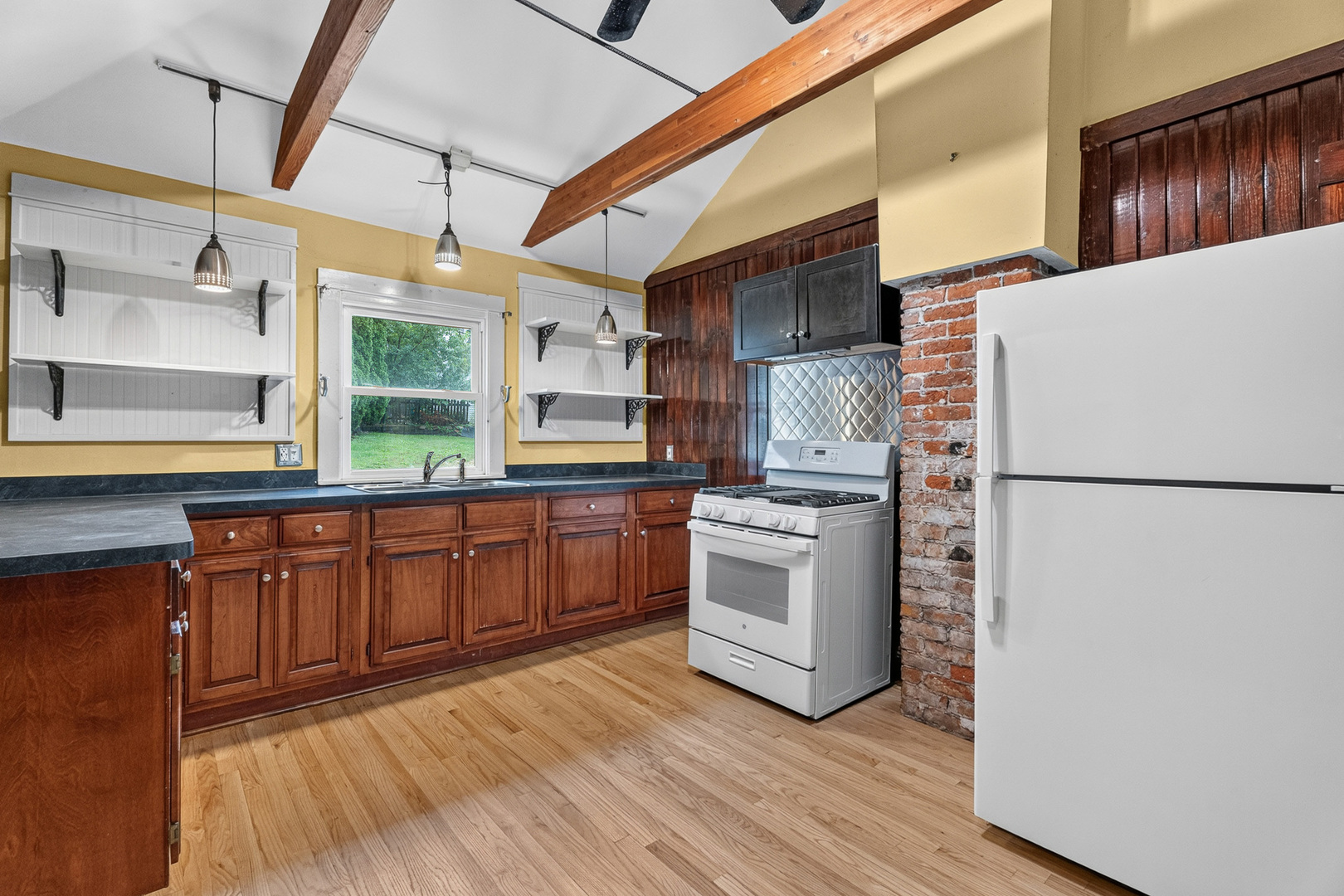 402 Porter Street Property Photo 10