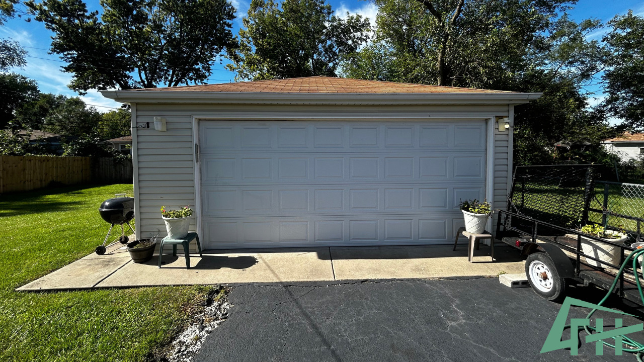 16158 Sussex Court Property Photo 4