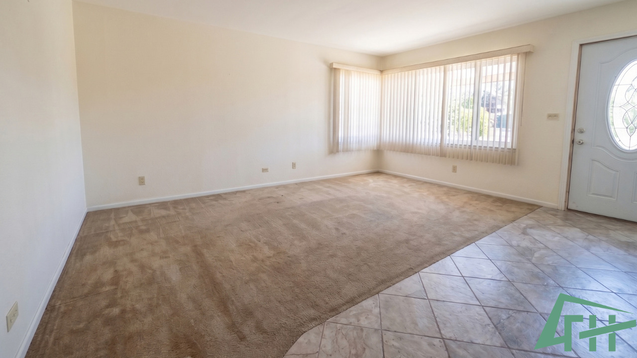 16158 Sussex Court Property Photo 7