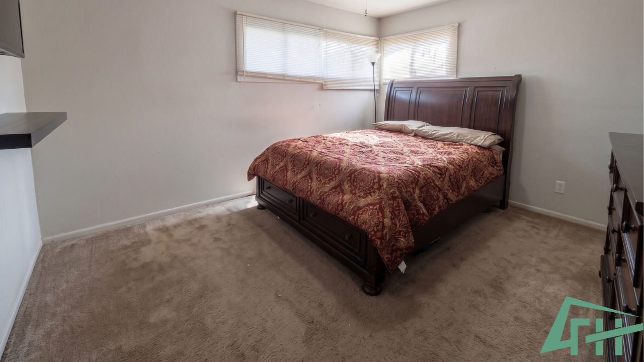 16158 Sussex Court Property Photo 14