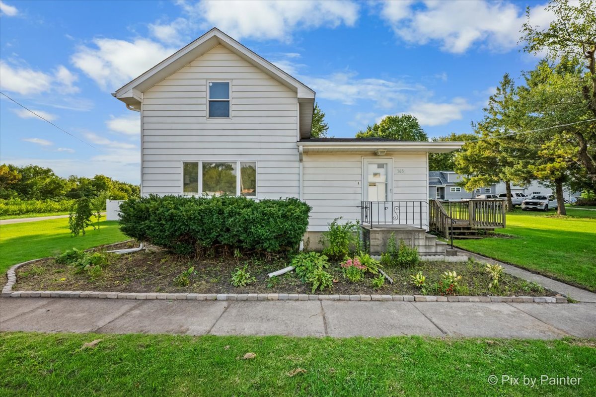 163 Wahlgren Avenue Property Photo 1