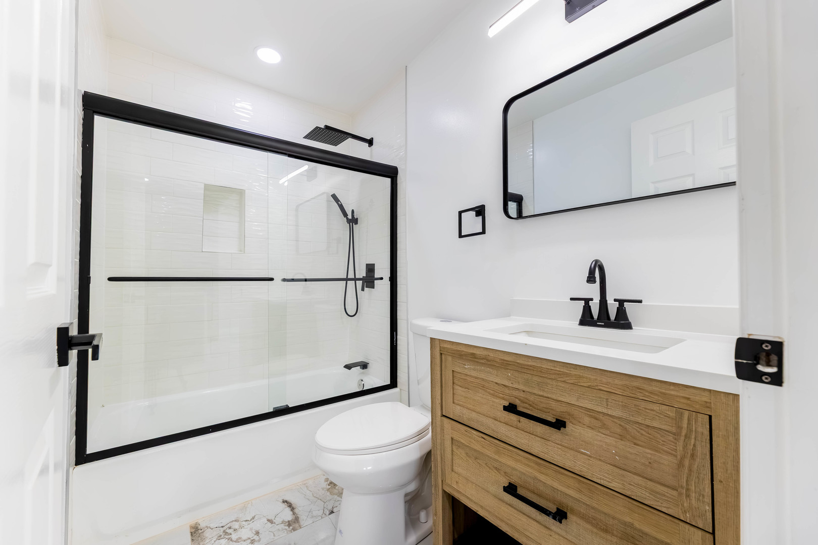 16563 S Park Avenue Property Photo 10