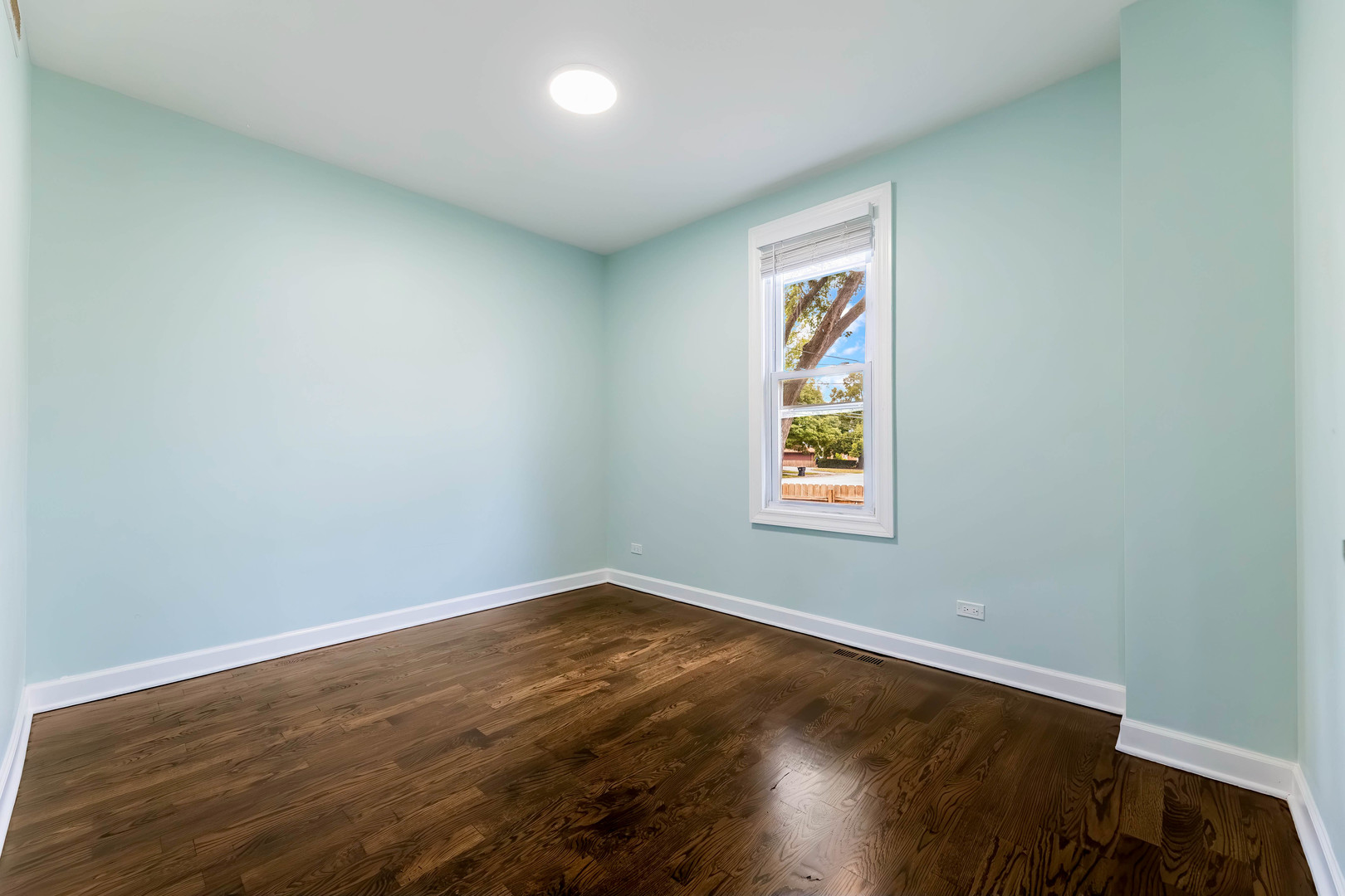 16563 S Park Avenue Property Photo 11