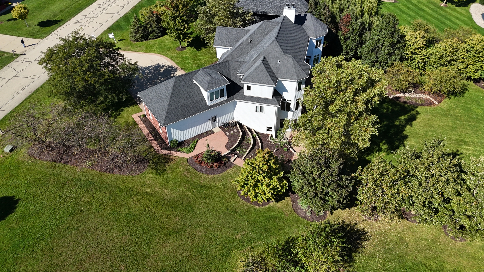 212 Slalom Court Property Photo 6