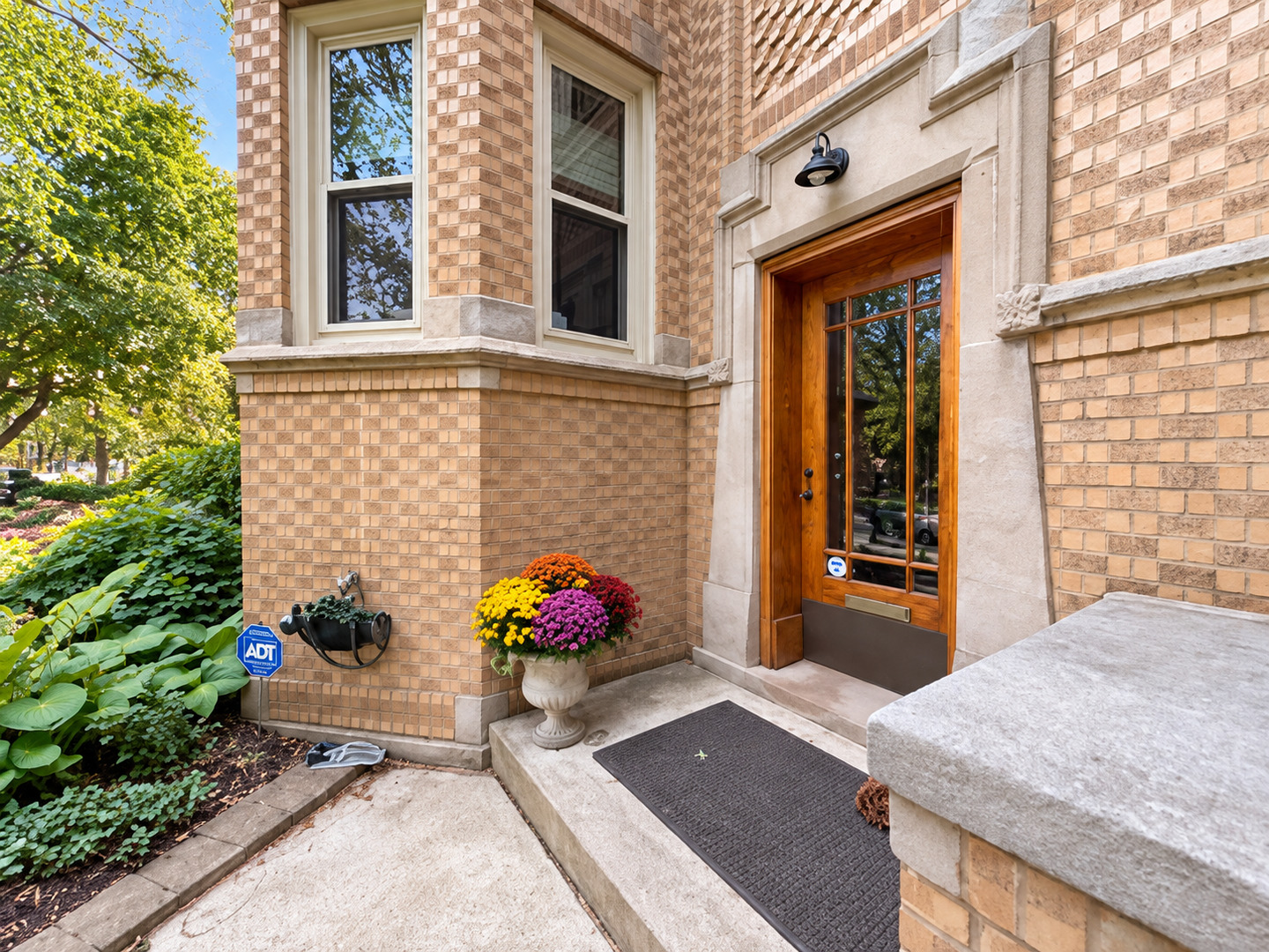 1919 W Waveland Avenue 1 Property Photo 15