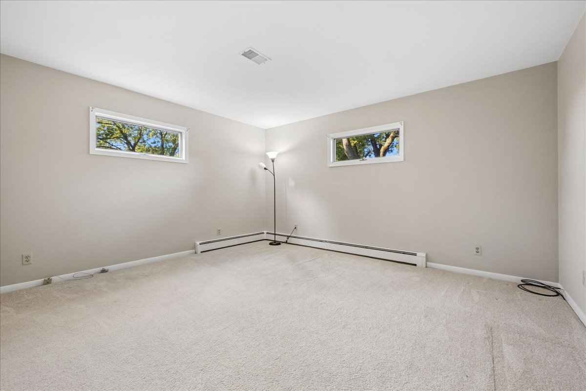 8014 Hillside Road Property Photo 18