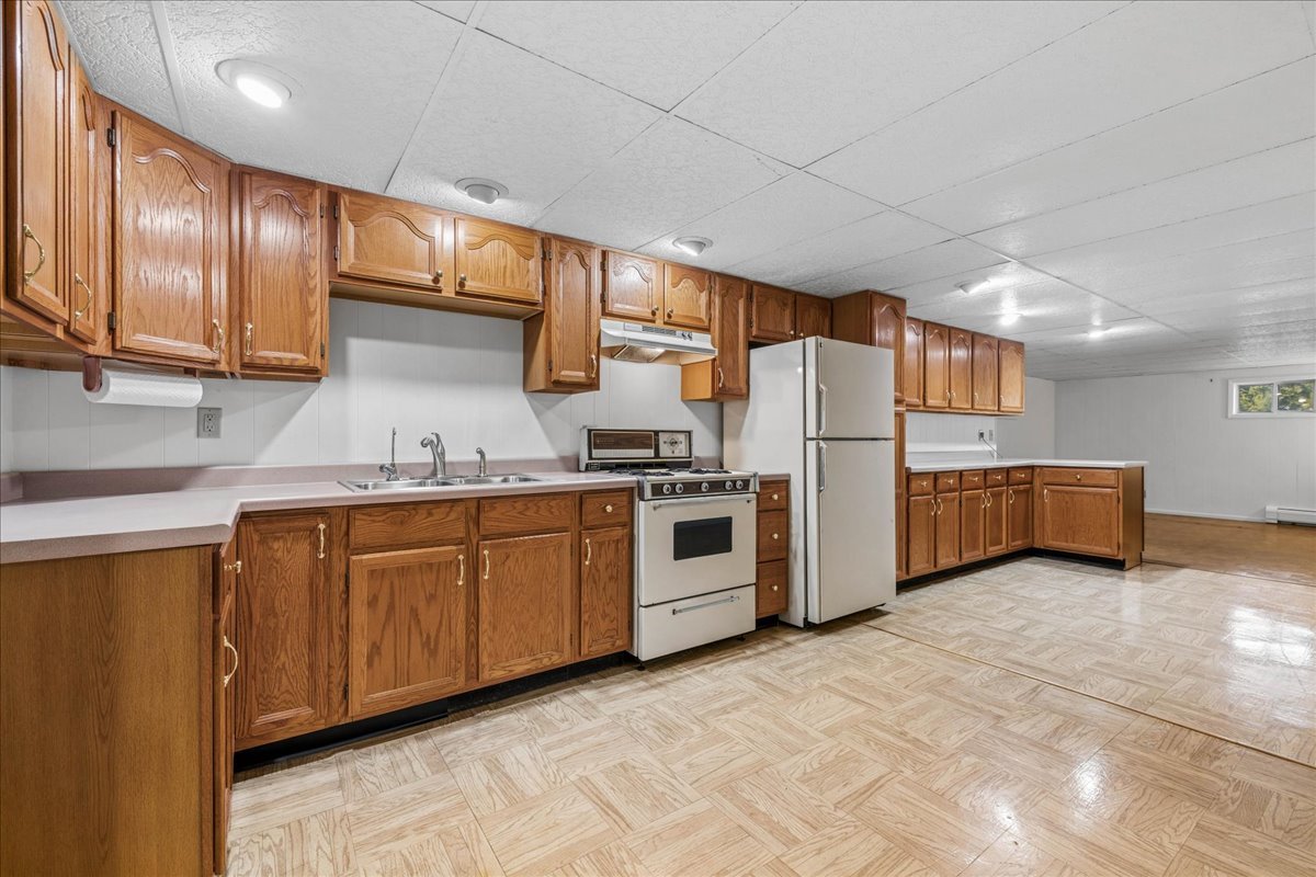 8014 Hillside Road Property Photo 21