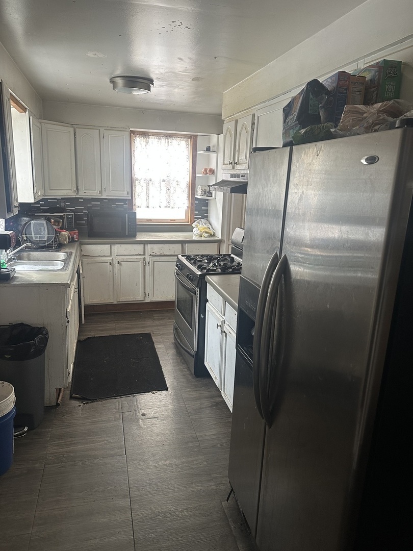 12207 S Harvard Avenue Property Photo 6