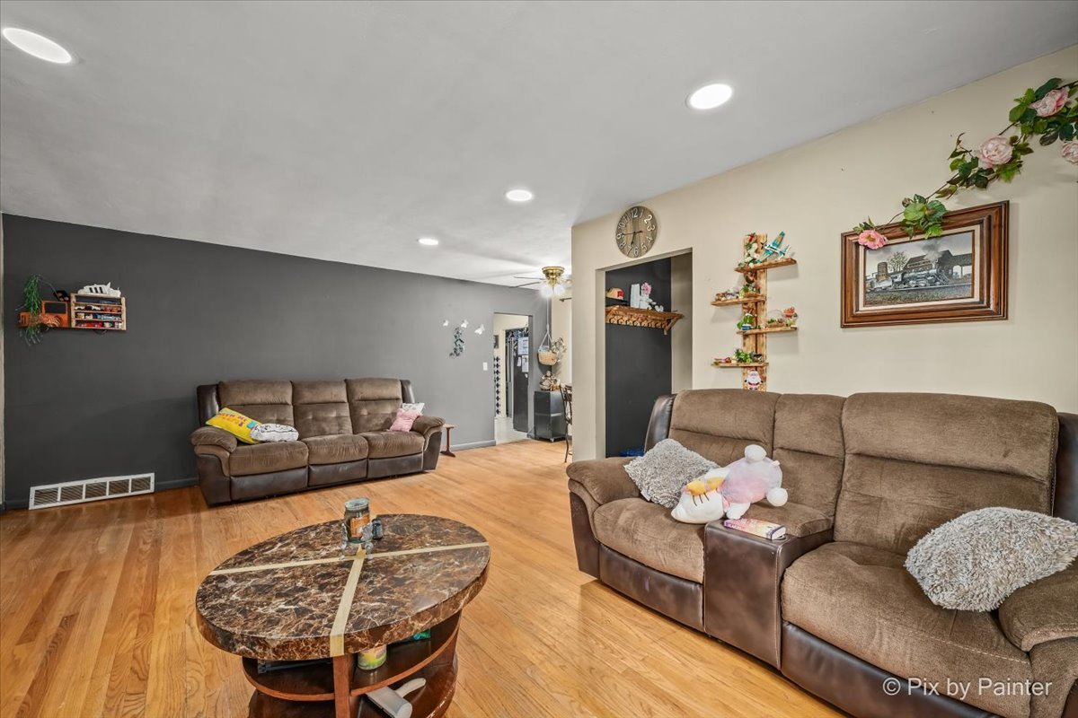 2119 Cherry Avenue Property Photo 6