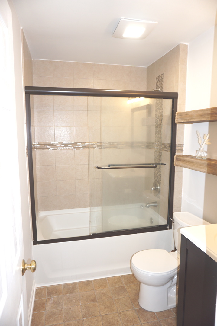 1503 N Windsor Drive 302 Property Photo 19