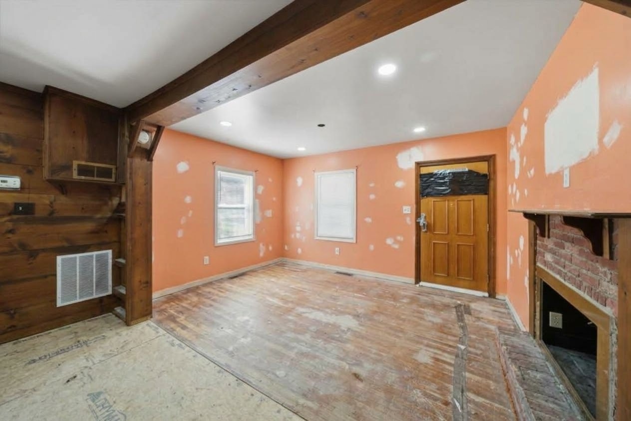 17853 Bock Road Property Photo 4