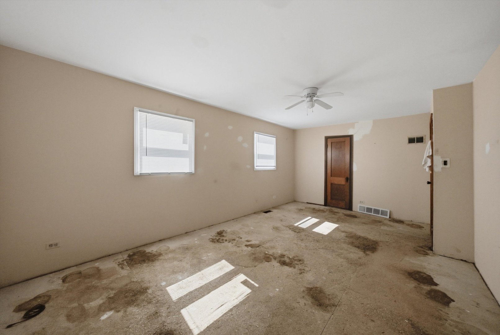 17853 Bock Road Property Photo 17
