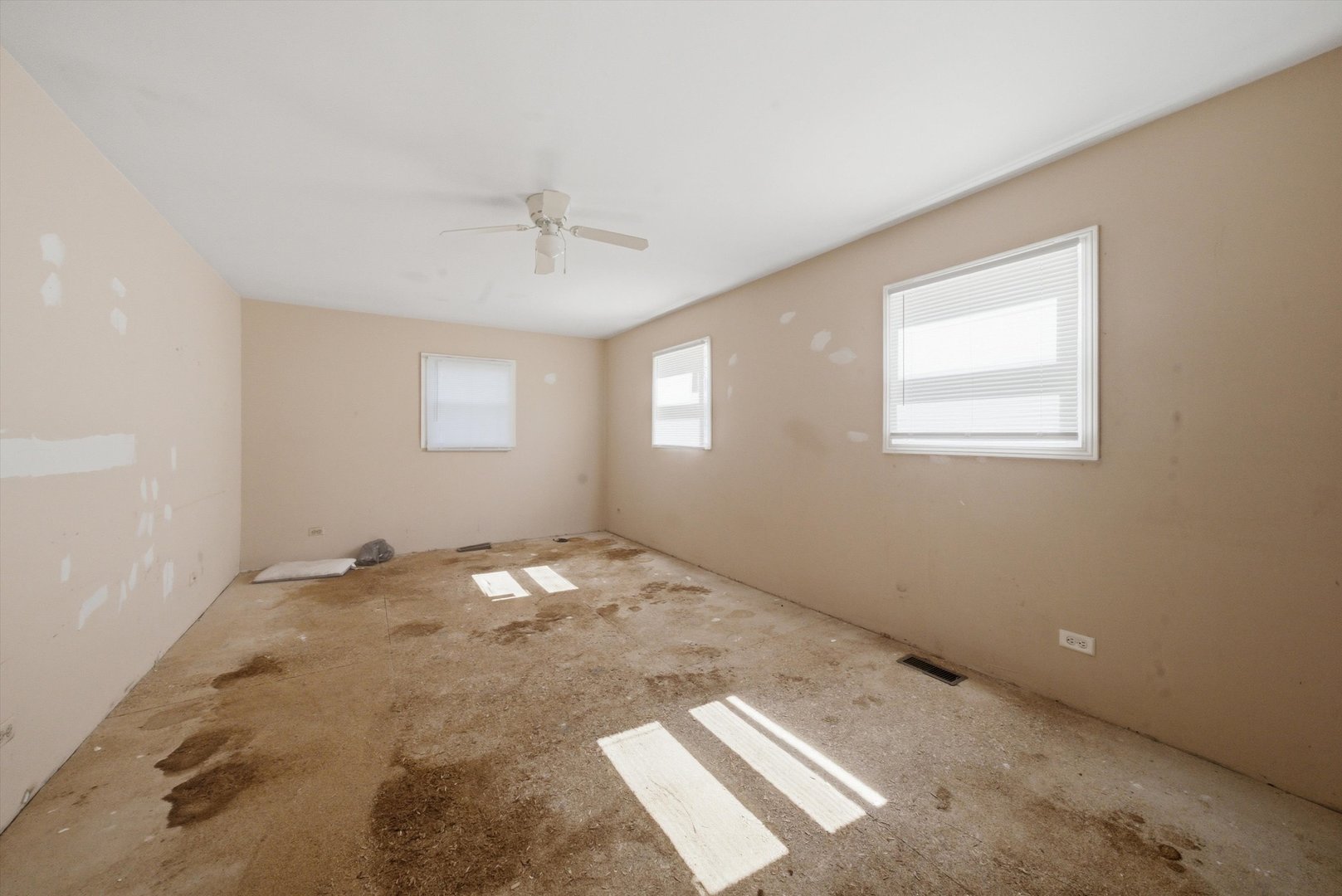 17853 Bock Road Property Photo 18