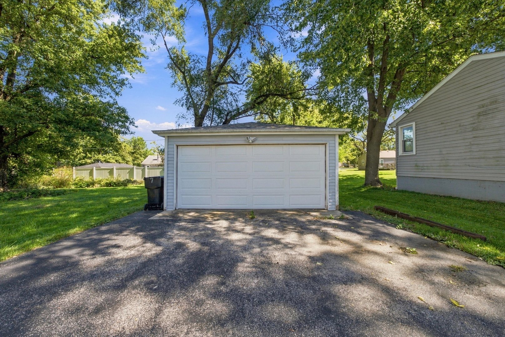 17853 Bock Road Property Photo 22